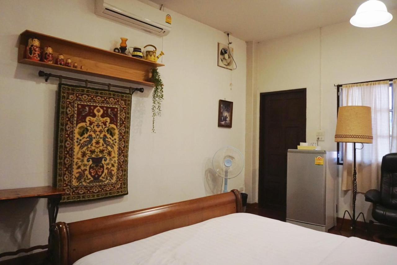 Manee Guesthouse And Record บ้านมานี เชียงใหม่ ภายนอก รูปภาพ