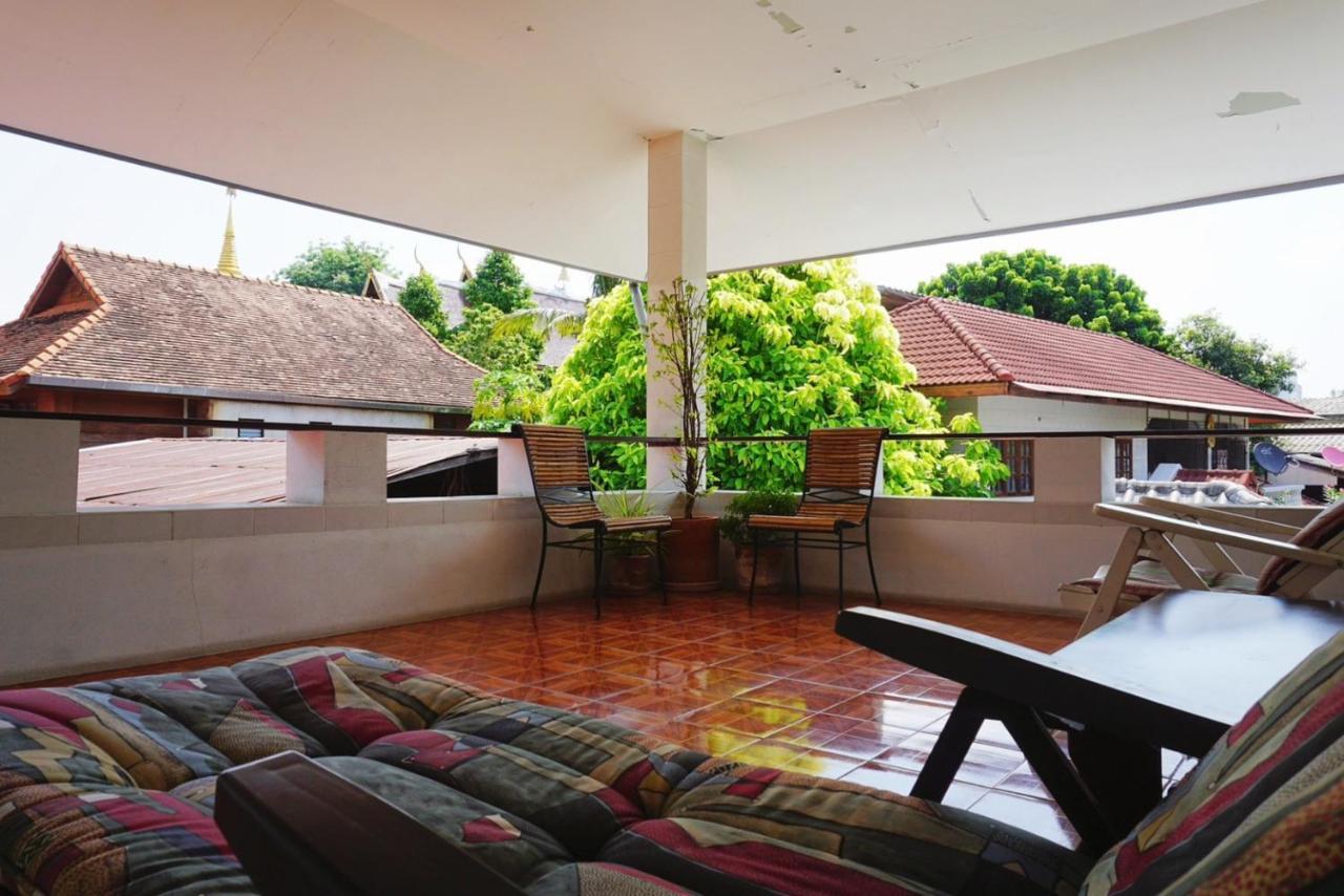 Manee Guesthouse And Record บ้านมานี เชียงใหม่ ภายนอก รูปภาพ