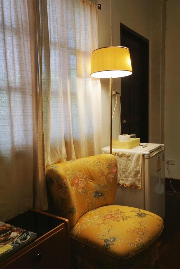 Manee Guesthouse And Record บ้านมานี เชียงใหม่ ภายนอก รูปภาพ