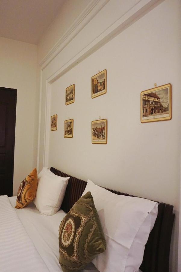 Manee Guesthouse And Record บ้านมานี เชียงใหม่ ภายนอก รูปภาพ