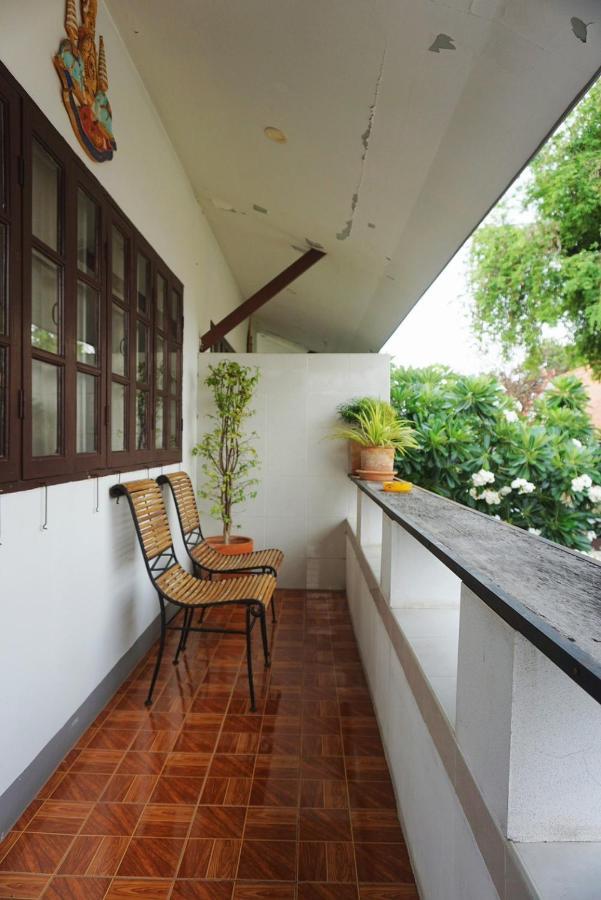 Manee Guesthouse And Record บ้านมานี เชียงใหม่ ภายนอก รูปภาพ