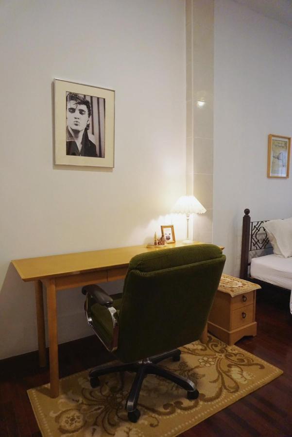 Manee Guesthouse And Record บ้านมานี เชียงใหม่ ภายนอก รูปภาพ