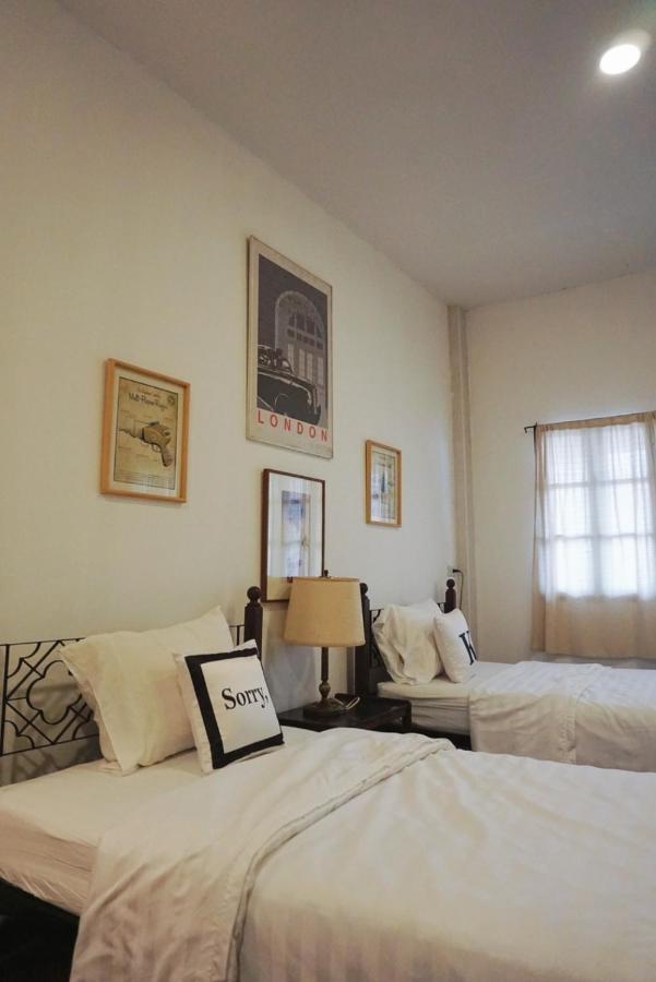 Manee Guesthouse And Record บ้านมานี เชียงใหม่ ภายนอก รูปภาพ